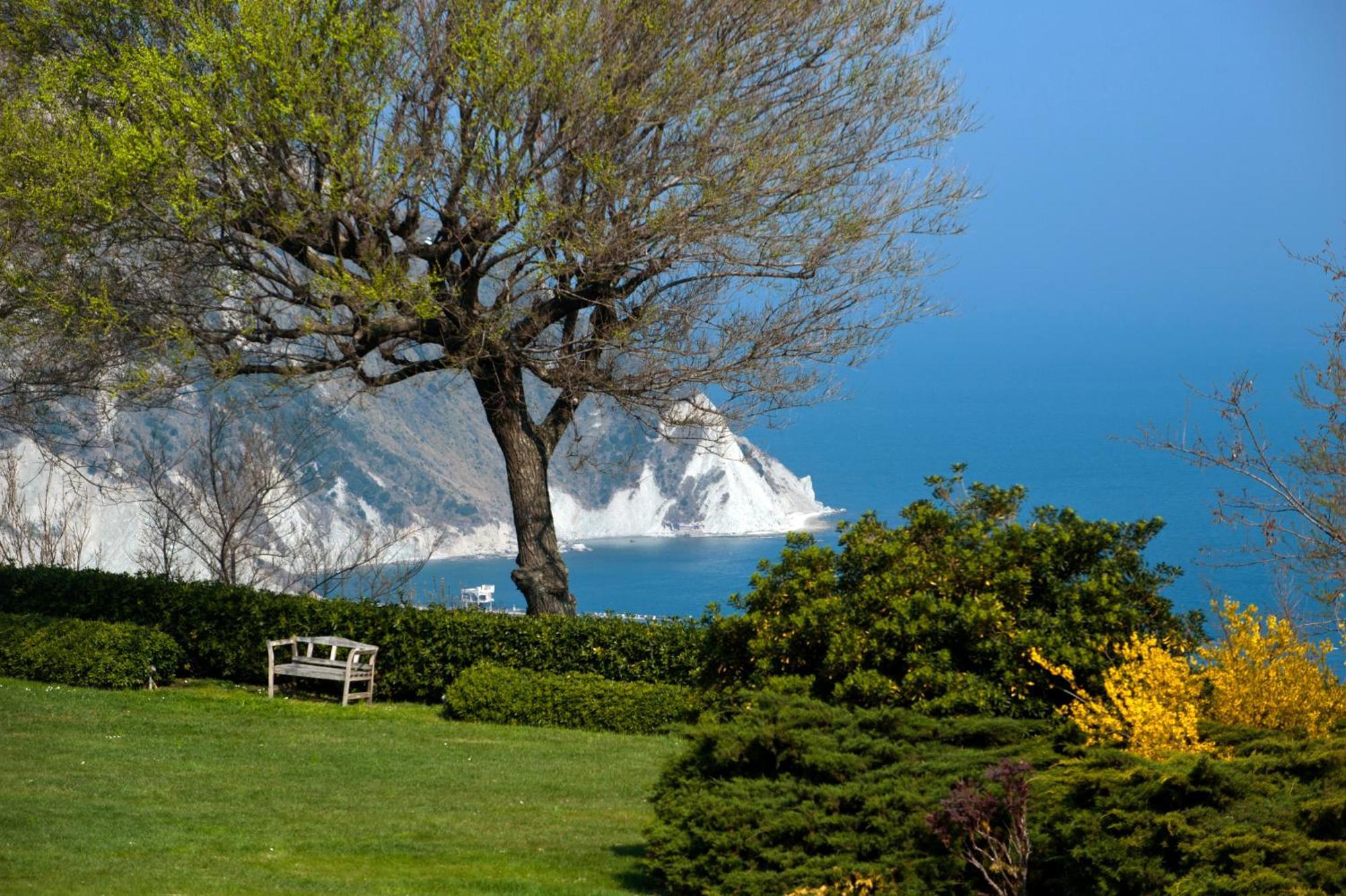 Hotel Emilia Ancona