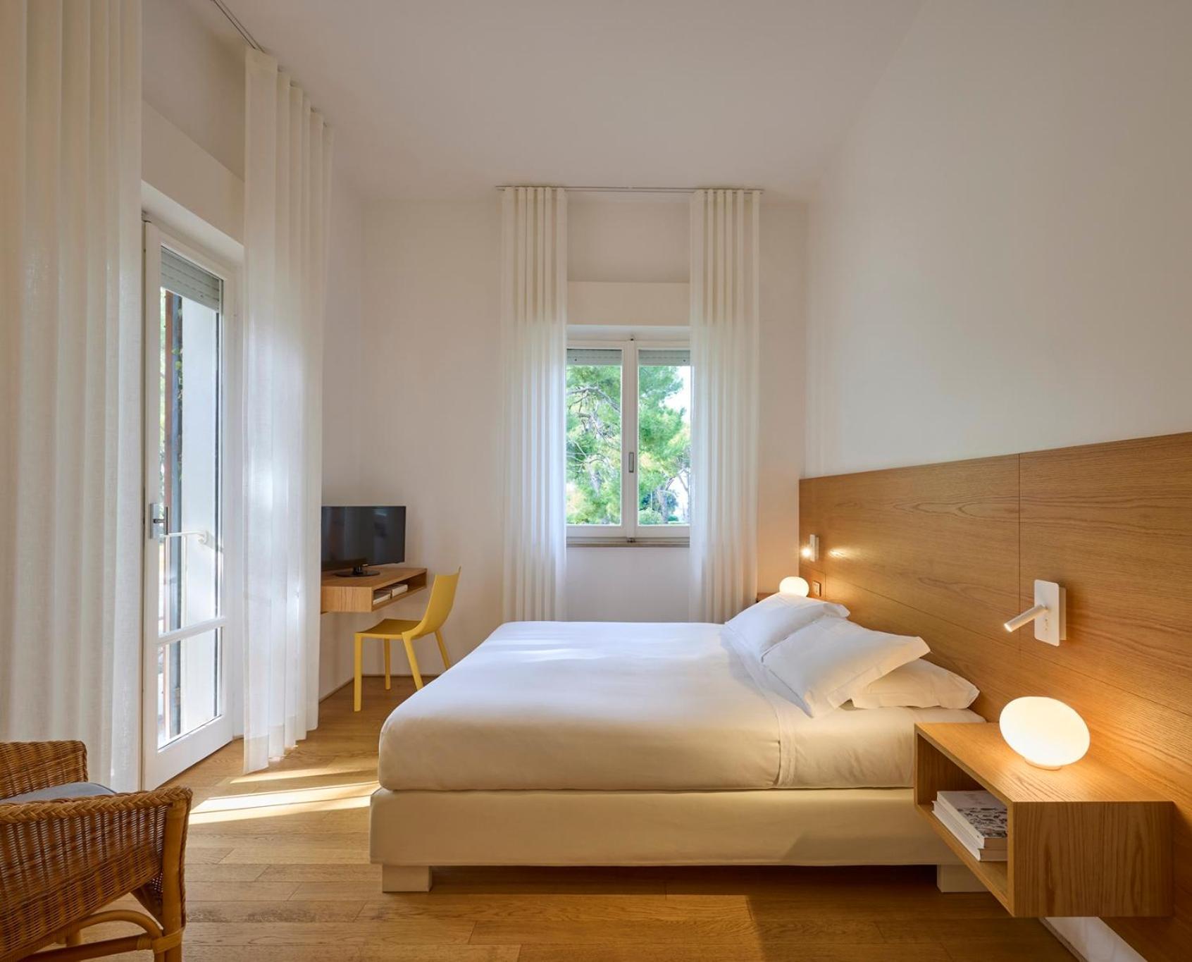 Emilia Hotel